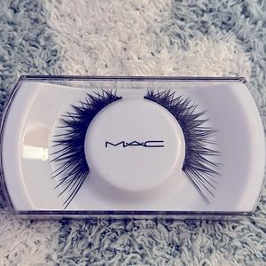 Mac Eyelashes - A79